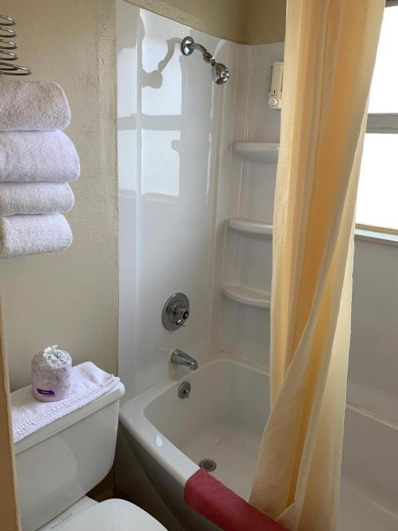 Economy Inn Reedsport Eksteriør billede